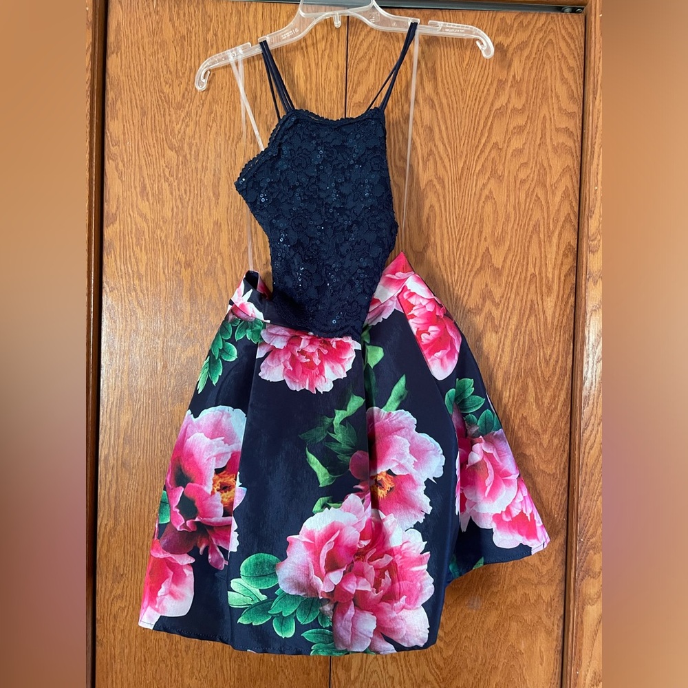 2 piece medium homecoming dress.